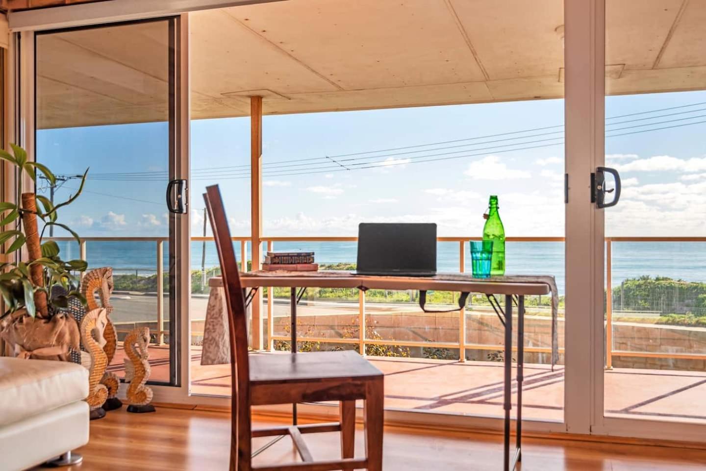 Pet-Friendly Beachfront Family Getaway With Views Villa Mandurah Exterior photo